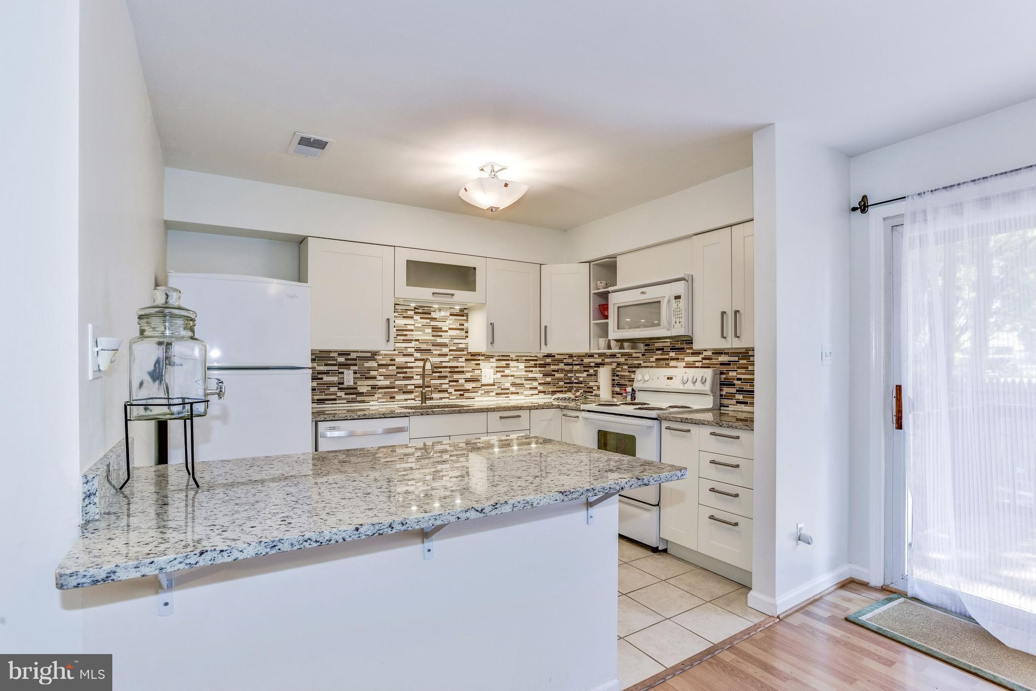 9420 Taney Road Manassas, VA 20110 - Photo 7 of 27 Kitchen