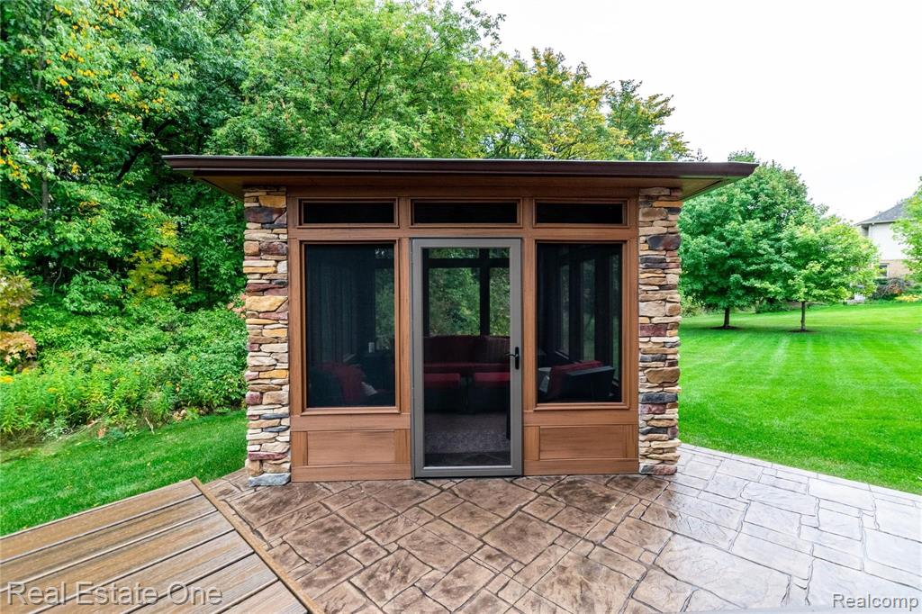 3959 Kaeleaf Road Lake Orion, MI 48360 - Photo 39 of 43