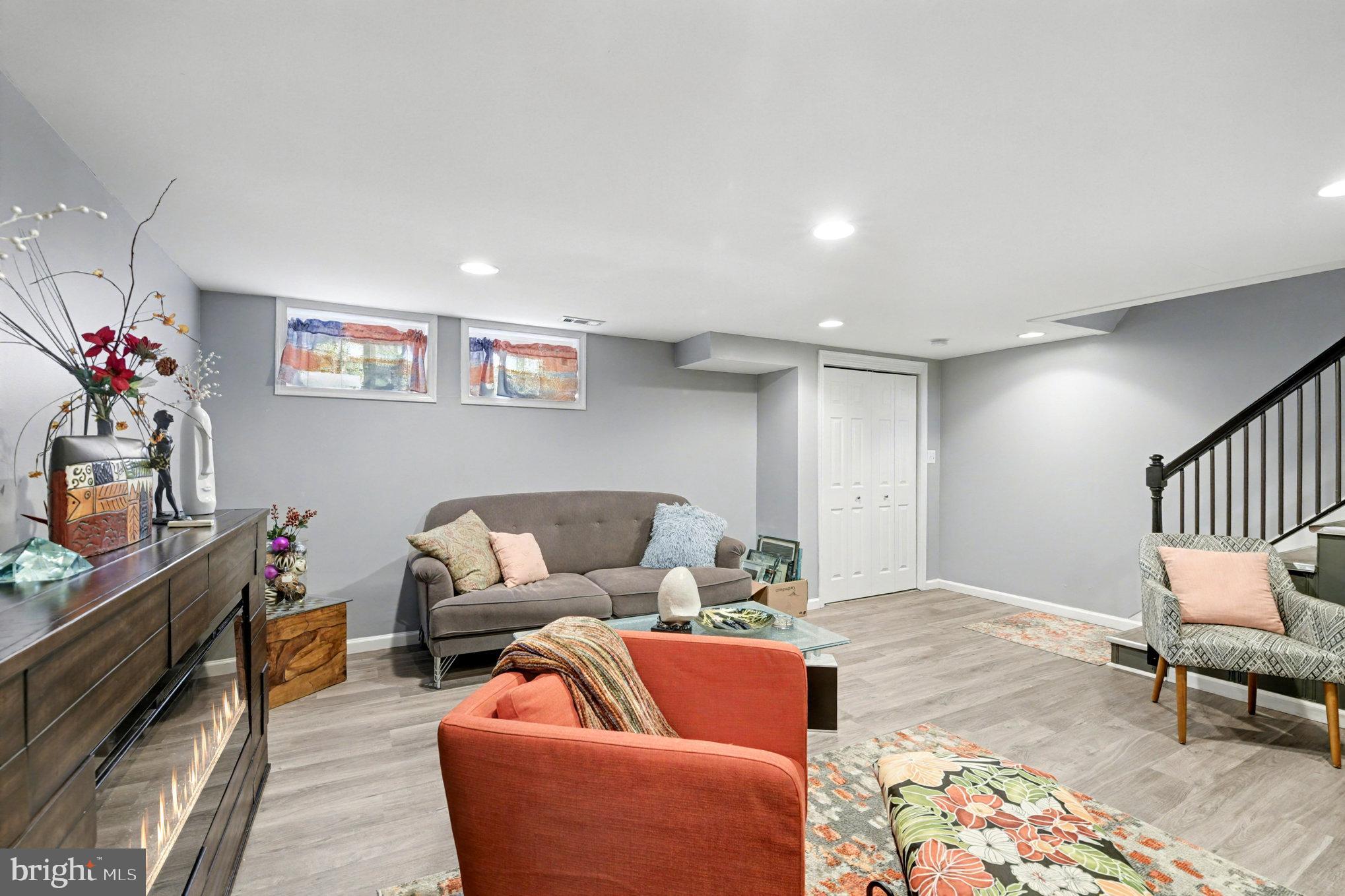 1510 Medford Road Baltimore, MD 21218 - Photo 21 of 30 a living room with furniture and a couch