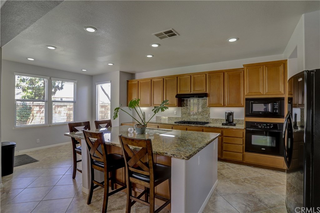 6800 Edinburgh Road Eastvale, CA 92880 - Photo 14 of 70