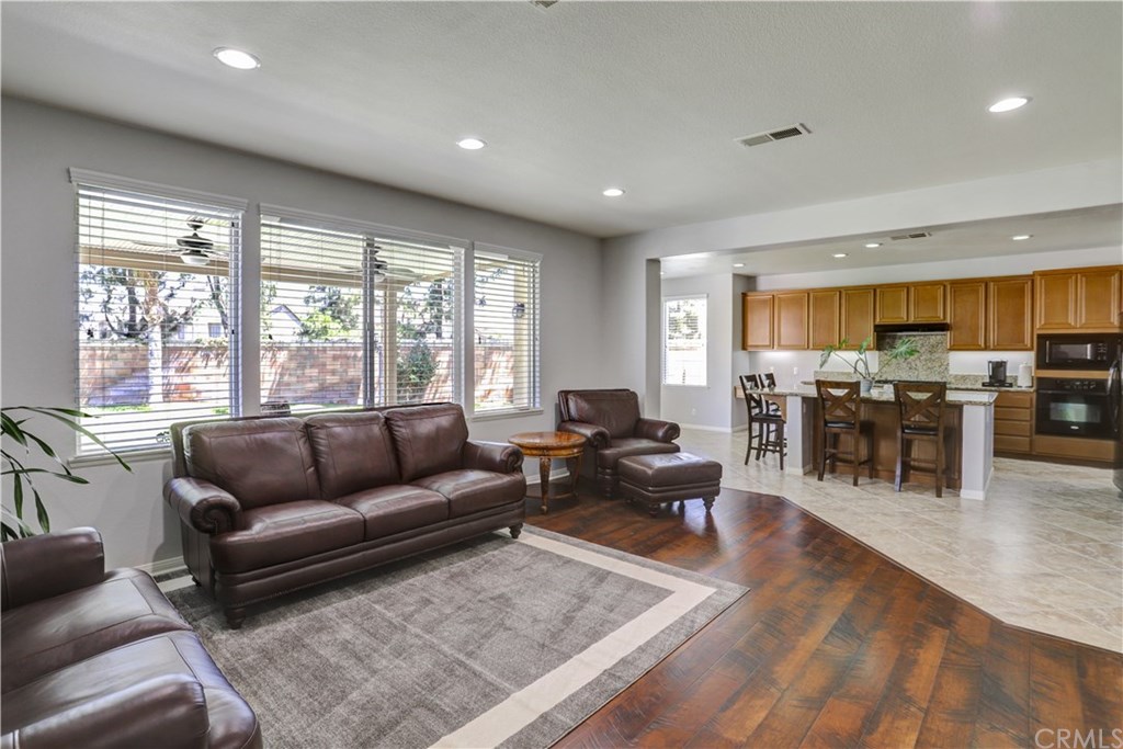 6800 Edinburgh Road Eastvale, CA 92880 - Photo 22 of 70