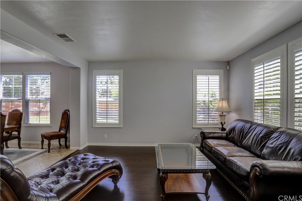 6800 Edinburgh Road Eastvale, CA 92880 - Photo 5 of 70