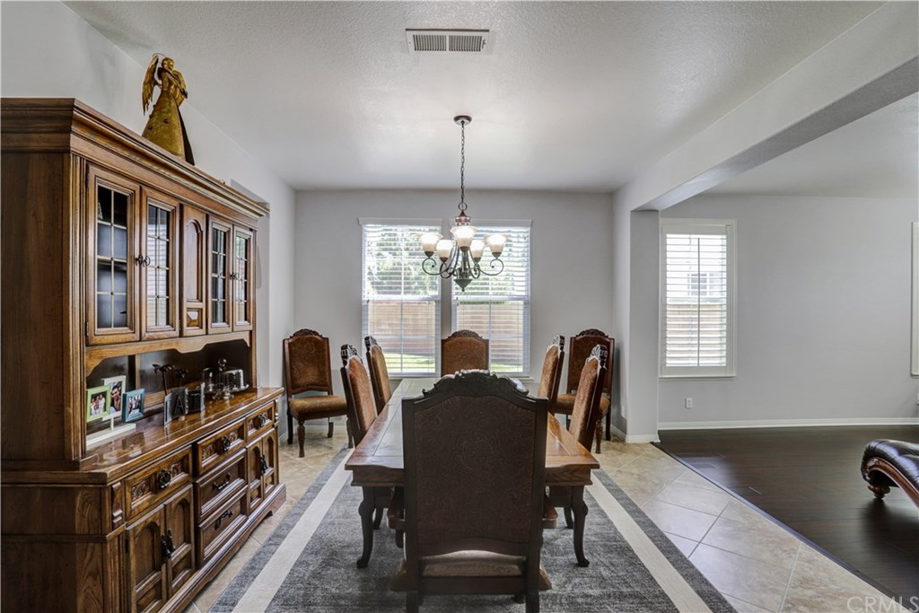 6800 Edinburgh Road Eastvale, CA 92880 - Photo 6 of 70