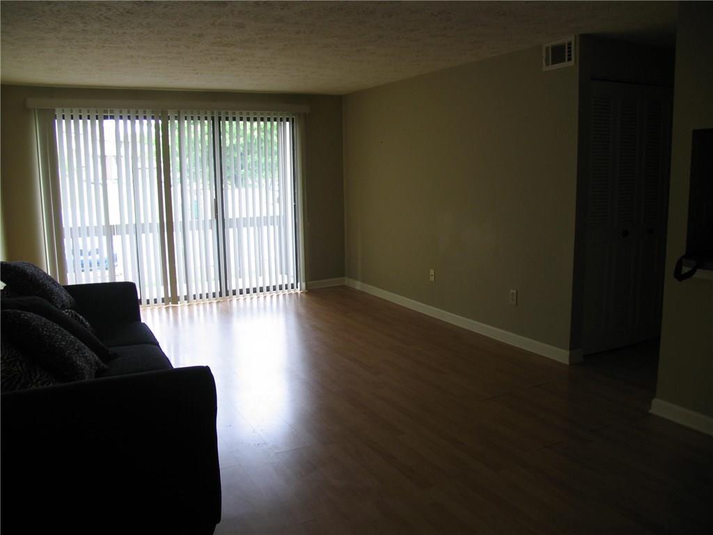 327 Ridge Point Circle, Unit 21A Bridgeville, PA 15017 - Photo 3 of 16 Gallery Image 3
