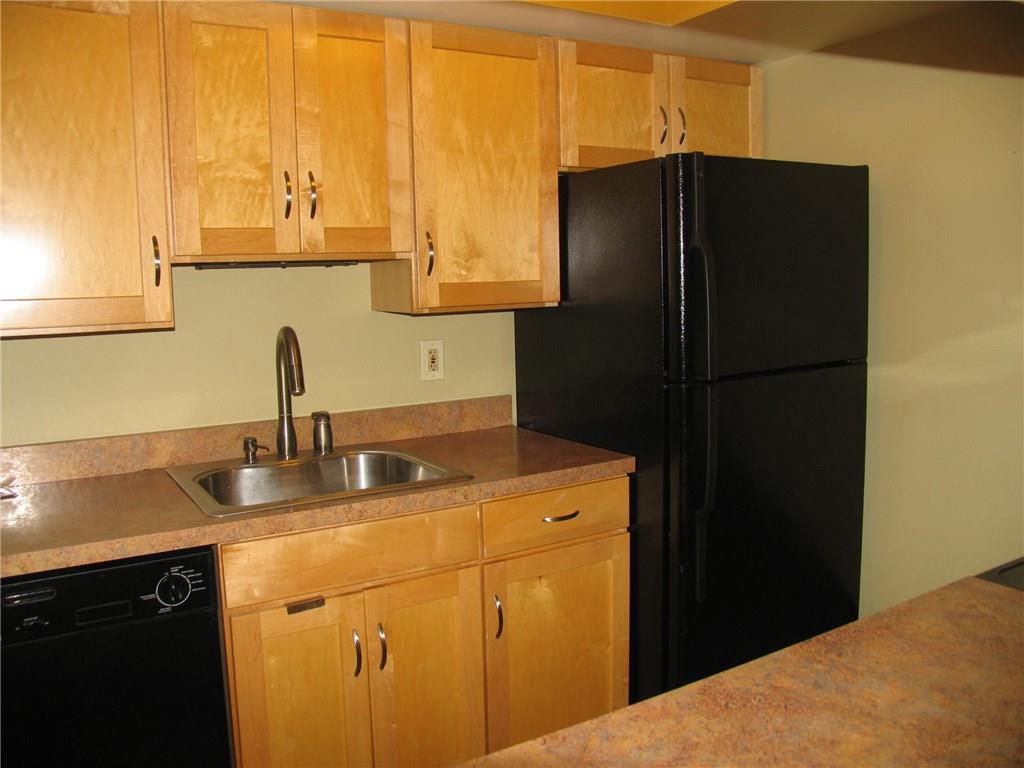 327 Ridge Point Circle, Unit 21A Bridgeville, PA 15017 - Photo 6 of 16 Gallery Image 6