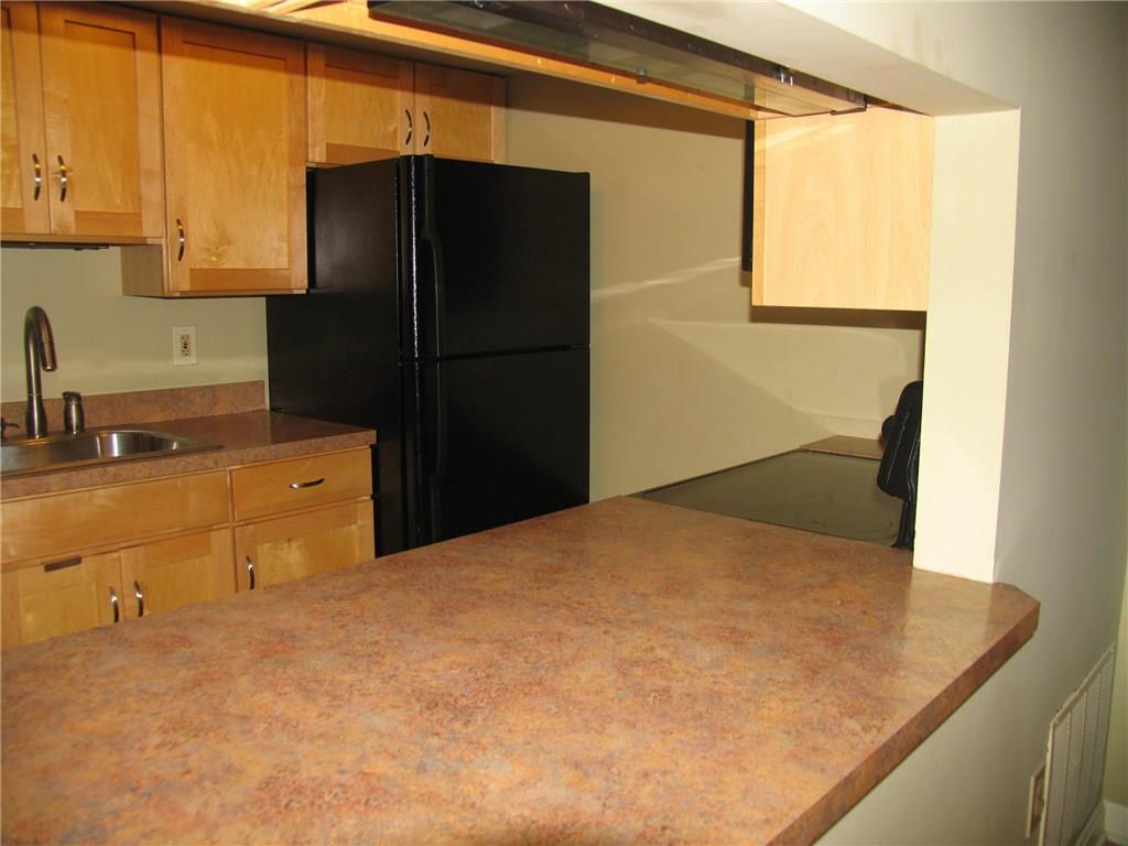 327 Ridge Point Circle, Unit 21A Bridgeville, PA 15017 - Photo 7 of 16 Gallery Image 7