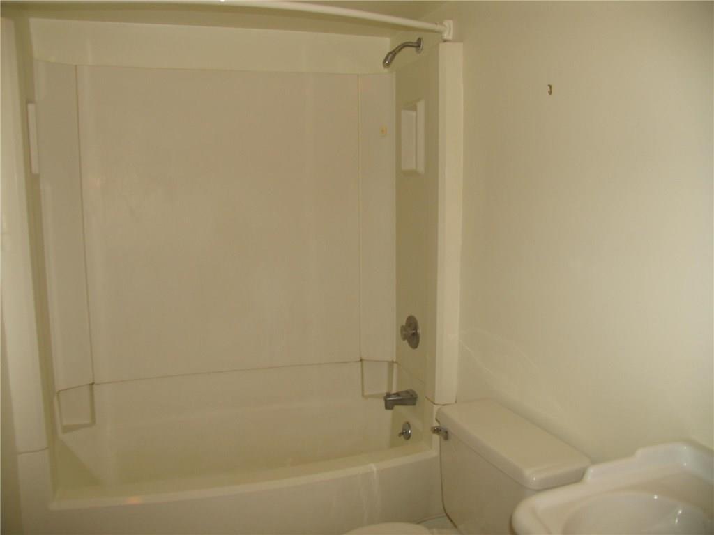 327 Ridge Point Circle, Unit 21A Bridgeville, PA 15017 - Photo 10 of 16 Gallery Image 10