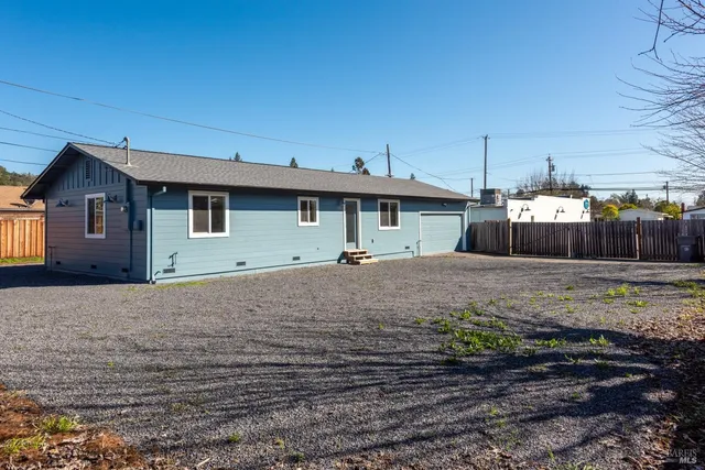 $2,965,000 | 555-557 Powell Avenue, Healdsburg, CA 95448