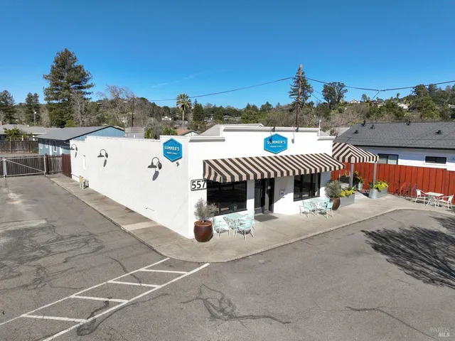 $2,965,000 | 555-557 Powell Avenue, Healdsburg, CA 95448