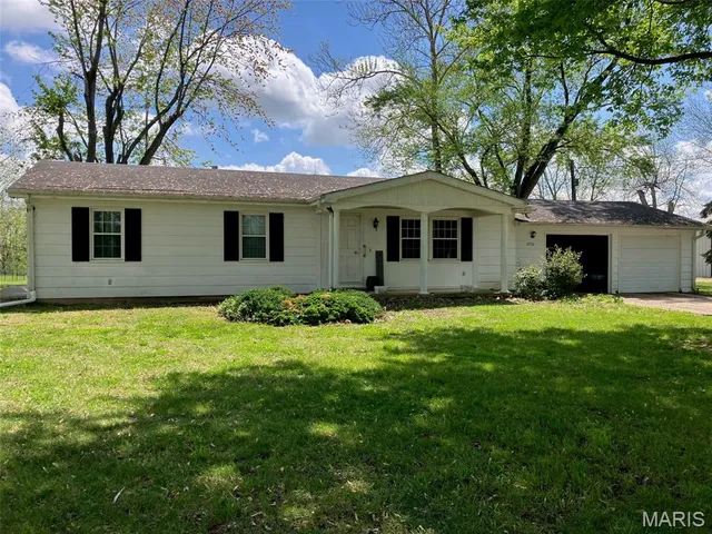 $339,999 | 21734 Keyesport Road, Keyesport, IL 62253