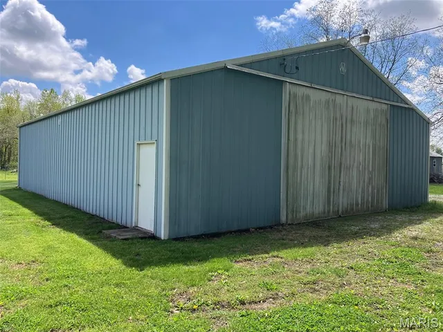 $339,999 | 21734 Keyesport Road, Keyesport, IL 62253