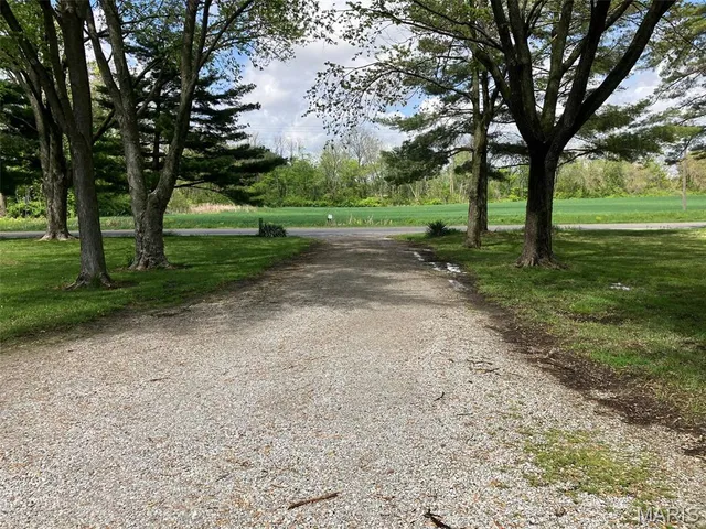 $339,999 | 21734 Keyesport Road, Keyesport, IL 62253