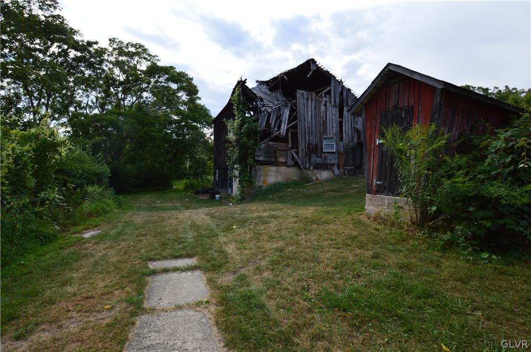 552 Bauer Road Bath, PA 18014 - Photo 21 of 48 a view of a back yard