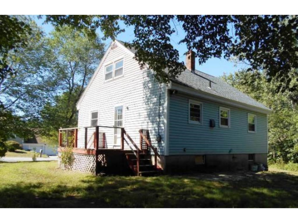 7 Loretta Avenue Pelham, NH 03076 - Photo 9 of 10