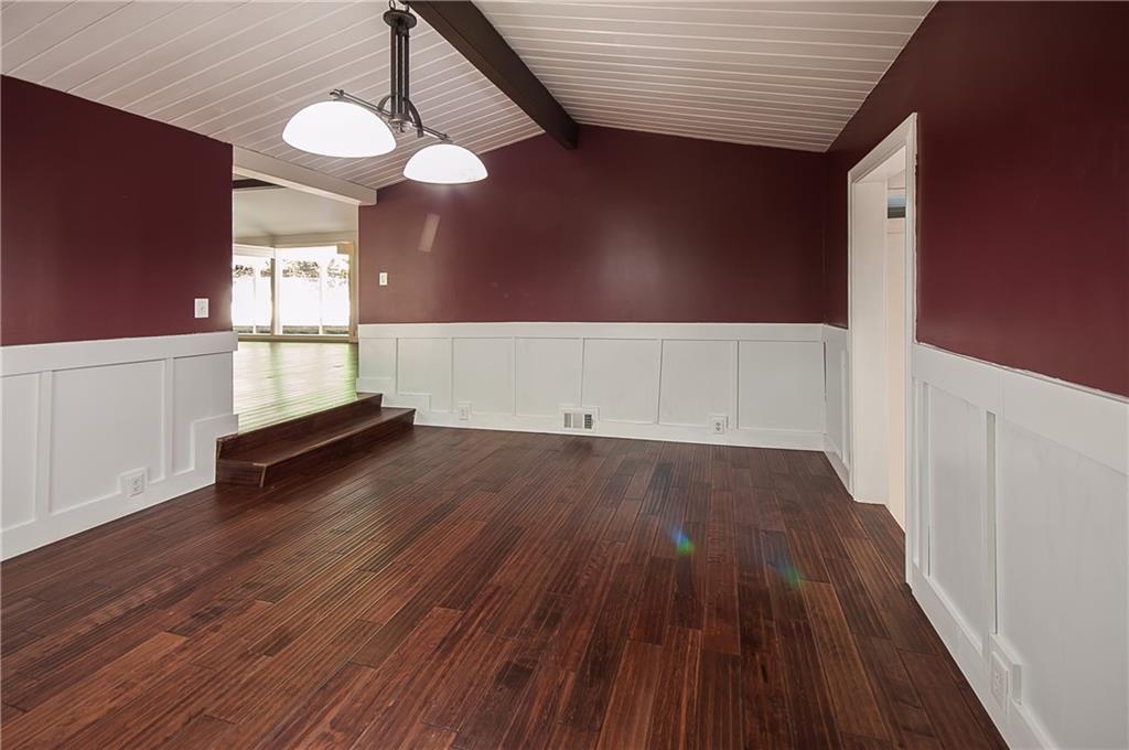 5270 Riverview Road Northwest Atlanta, GA 30327 - Photo 5 of 20