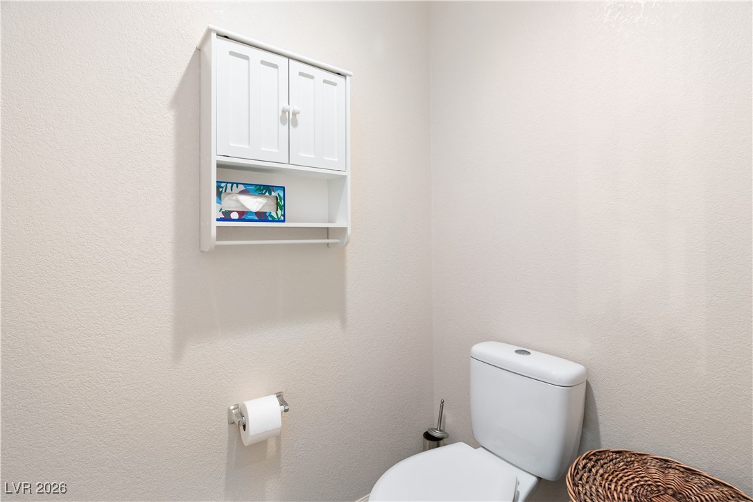 3350 Pheasant Canyon Way, Unit 1008 Laughlin, NV 89029 - Photo 27 of 80 Bathroom featuring a textured wall