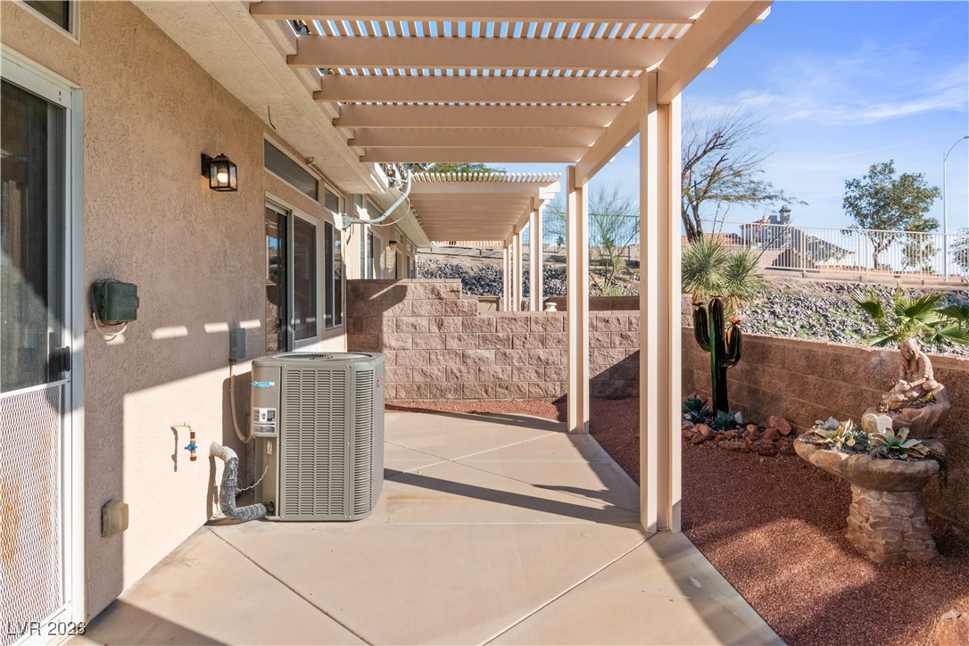 3350 Pheasant Canyon Way, Unit 1008 Laughlin, NV 89029 - Photo 47 of 80 View of patio / terrace featuring a pergola