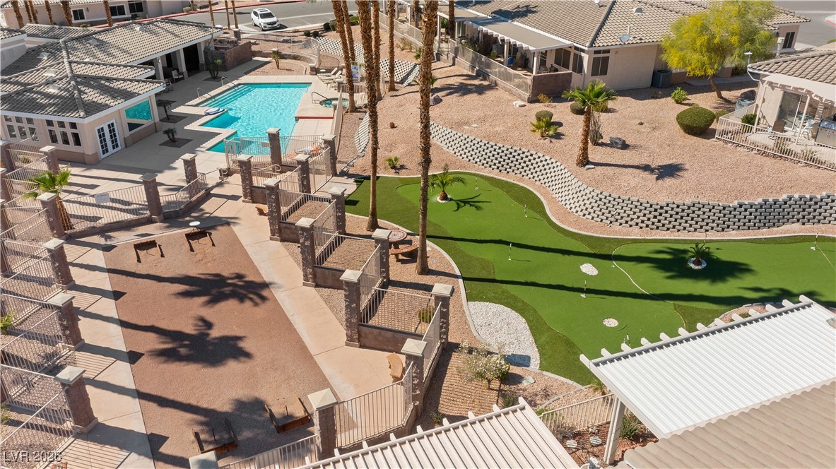3350 Pheasant Canyon Way, Unit 1008 Laughlin, NV 89029 - Photo 58 of 80 Quail Ridge Community Clubhouse, Pool, Putting Green, and Horseshoe Court.