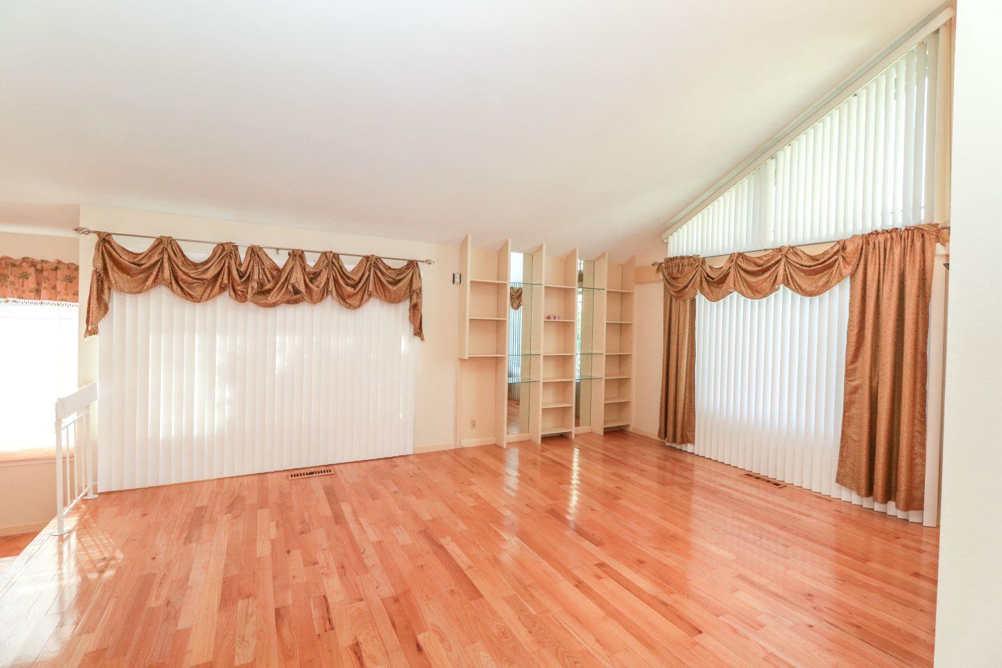 Sandy Hook Court Foster City, CA 94404 - Photo 8 of 43