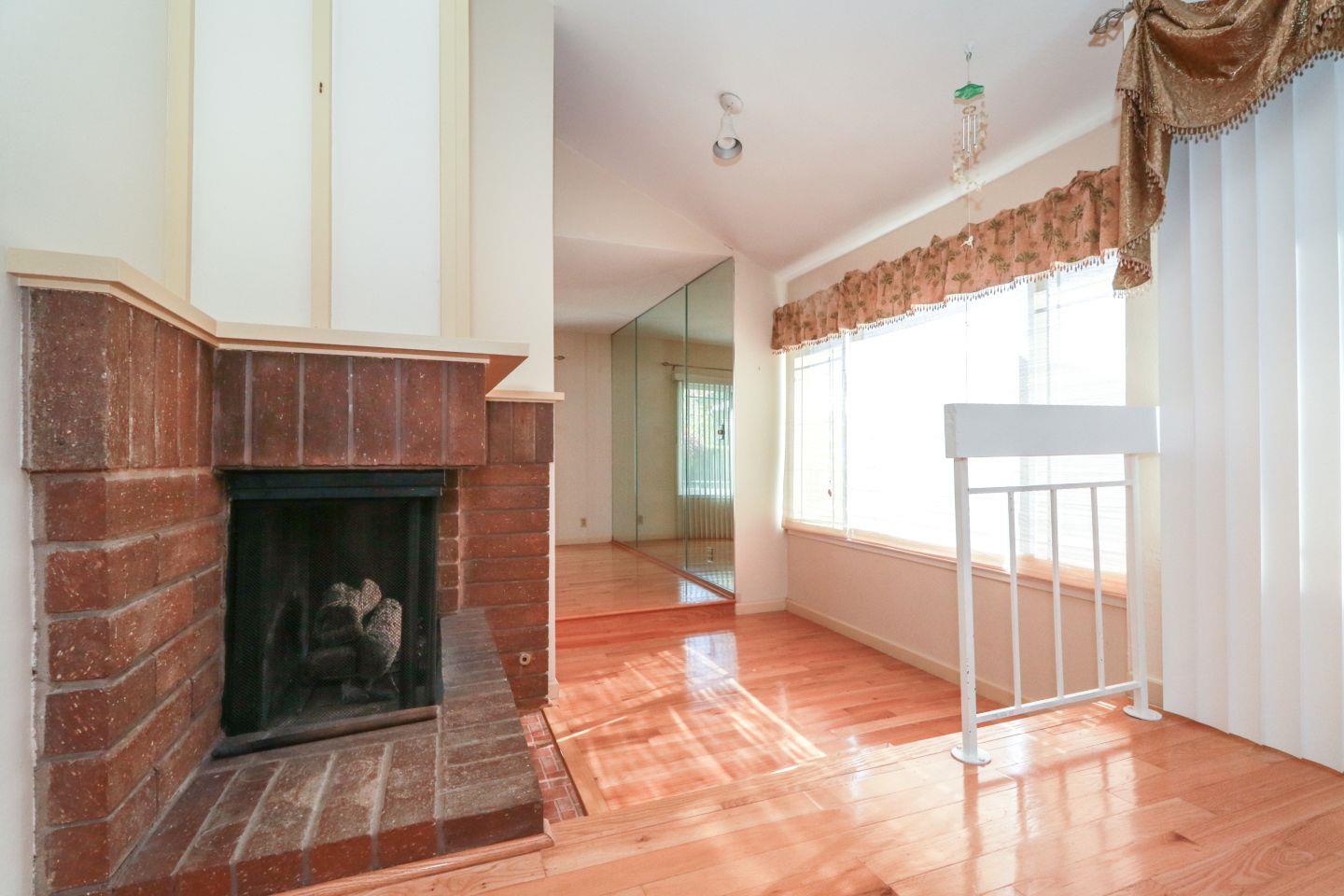 Sandy Hook Court Foster City, CA 94404 - Photo 10 of 43