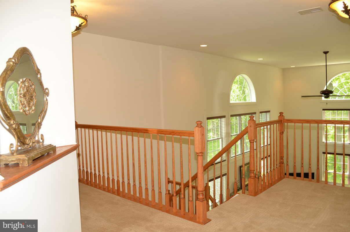 7014 Guilford Road Clarksville, MD 21029 - Photo 14 of 30 2nd Floor Hallways