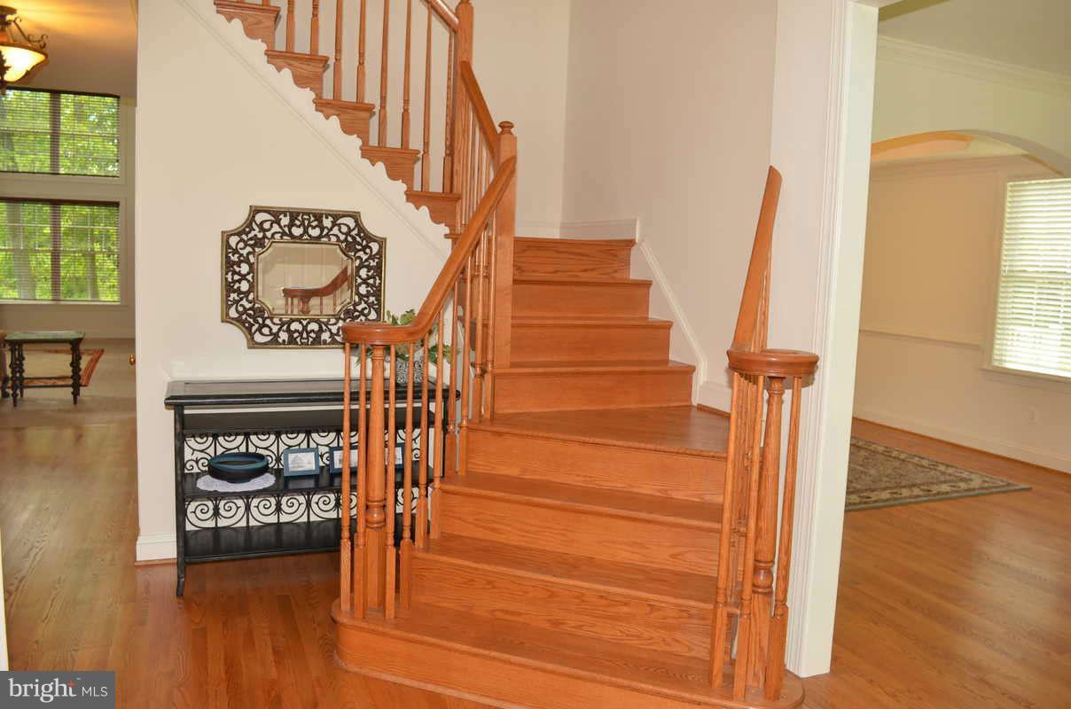 7014 Guilford Road Clarksville, MD 21029 - Photo 3 of 30 Foyer Stairs 1