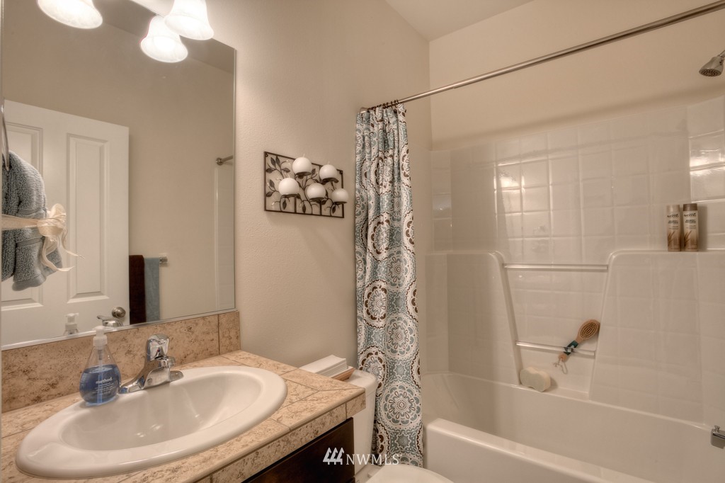 13768 173rd Place Southeast, Unit 24 Renton, WA 98059 - Photo 11 of 21 Gallery Image 11