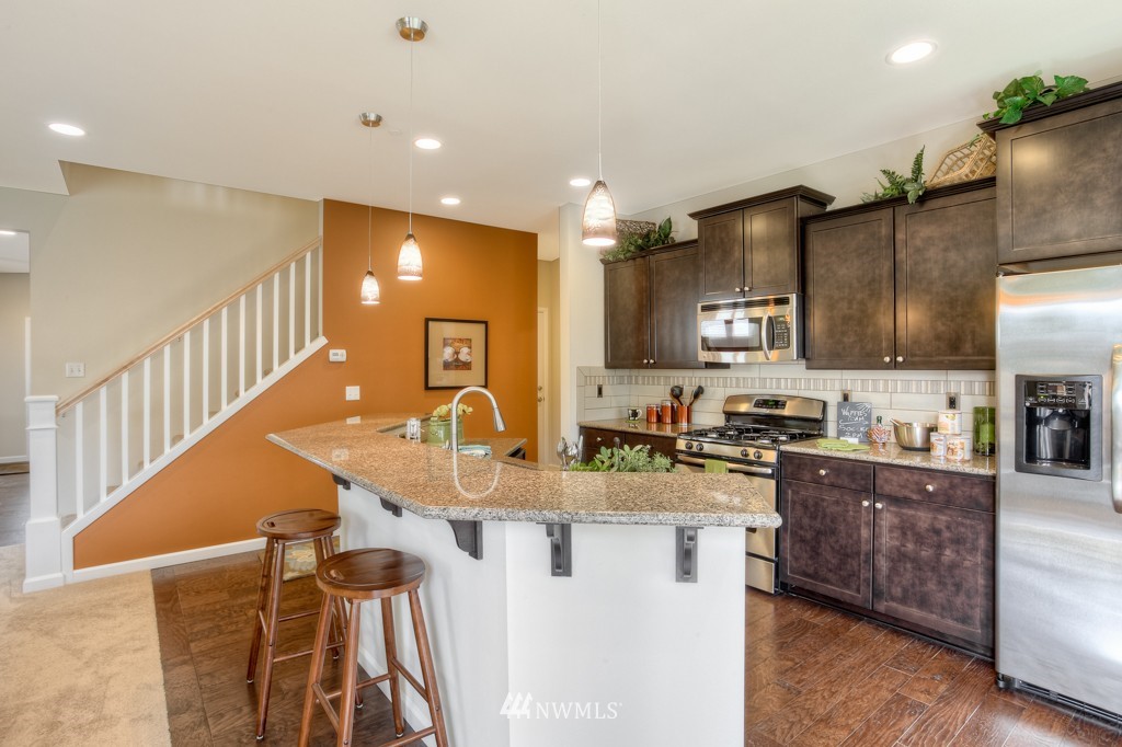 13768 173rd Place Southeast, Unit 24 Renton, WA 98059 - Photo 4 of 21 Gallery Image 4