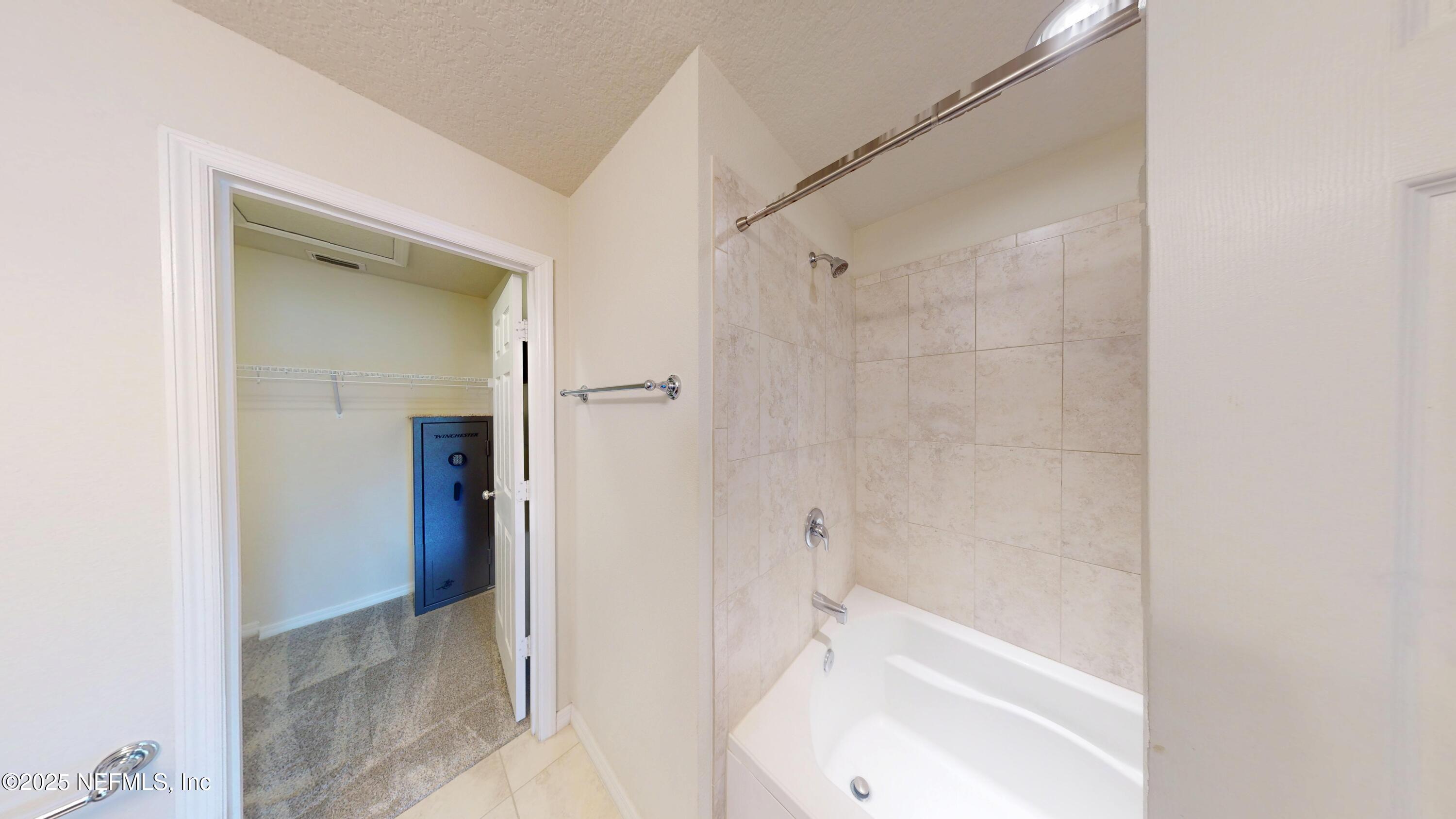 13950 Berryview Road Jacksonville, FL 32258 - Photo 17 of 33 13950-Berryview-Rd-10302025_120421