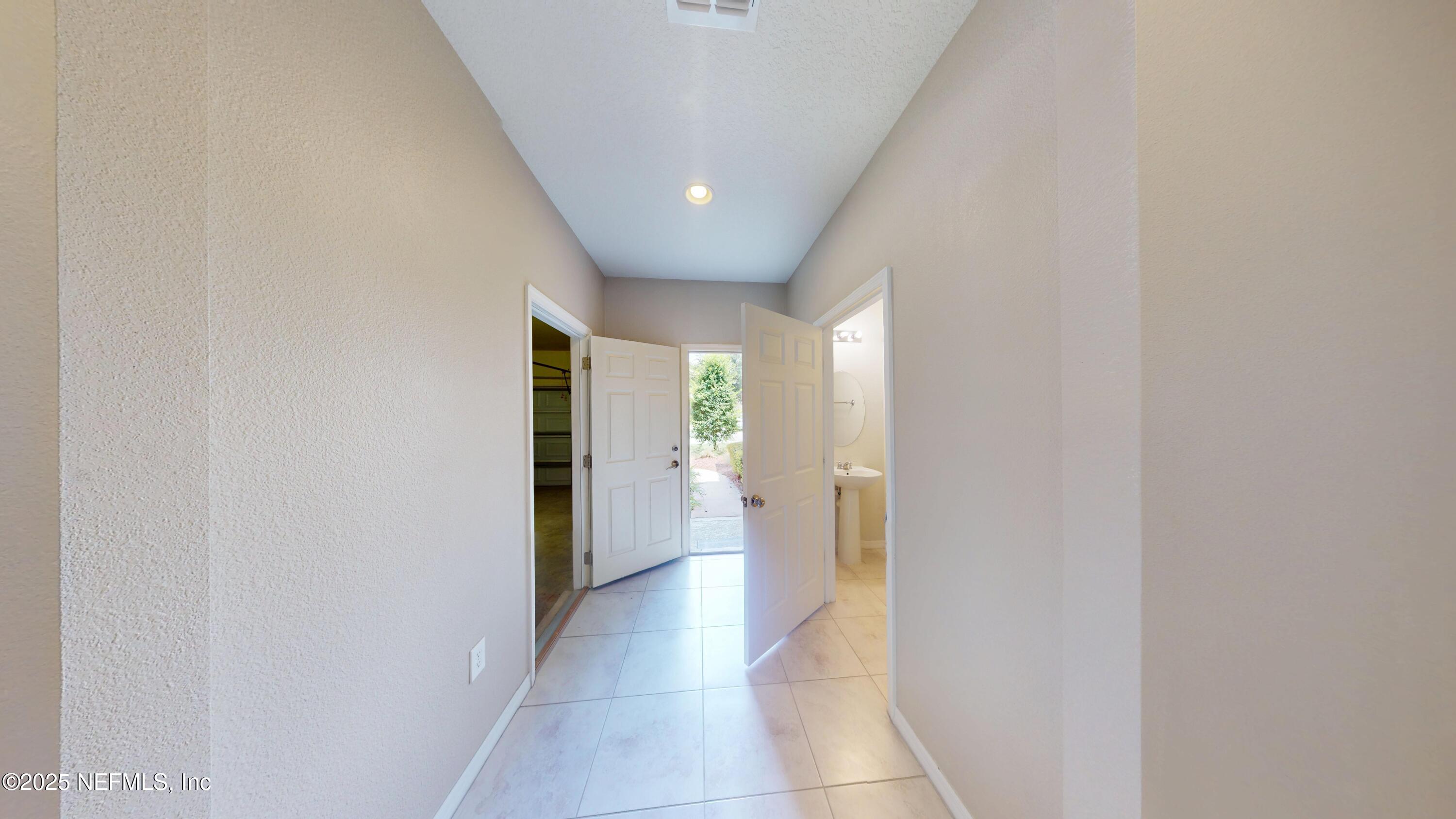 13950 Berryview Road Jacksonville, FL 32258 - Photo 4 of 33 13950-Berryview-Rd-10302025_113222