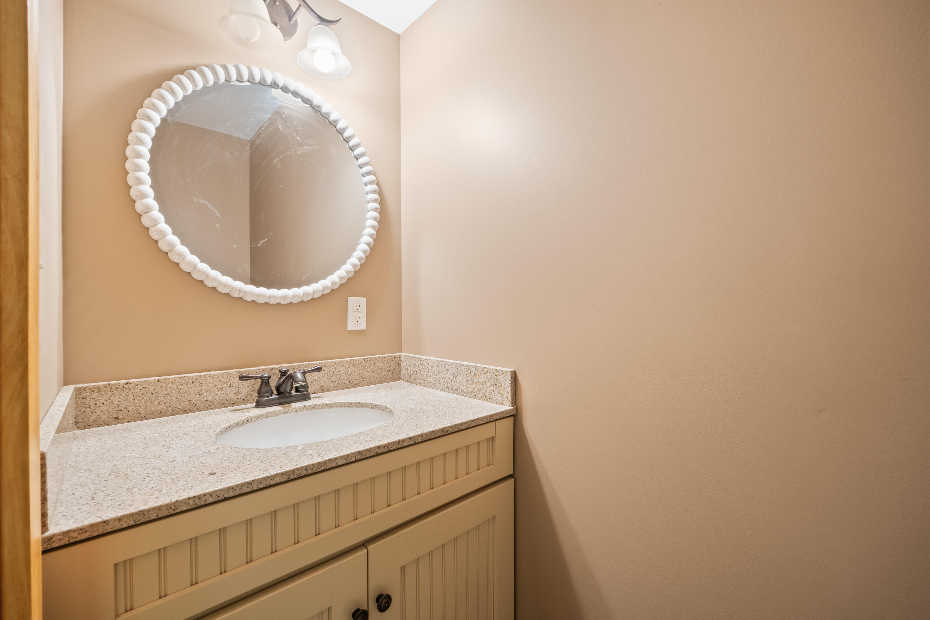 27 Oceanside Road Harpswell, ME 04003 - Photo 36 of 41 27 Oceanside Rd_162