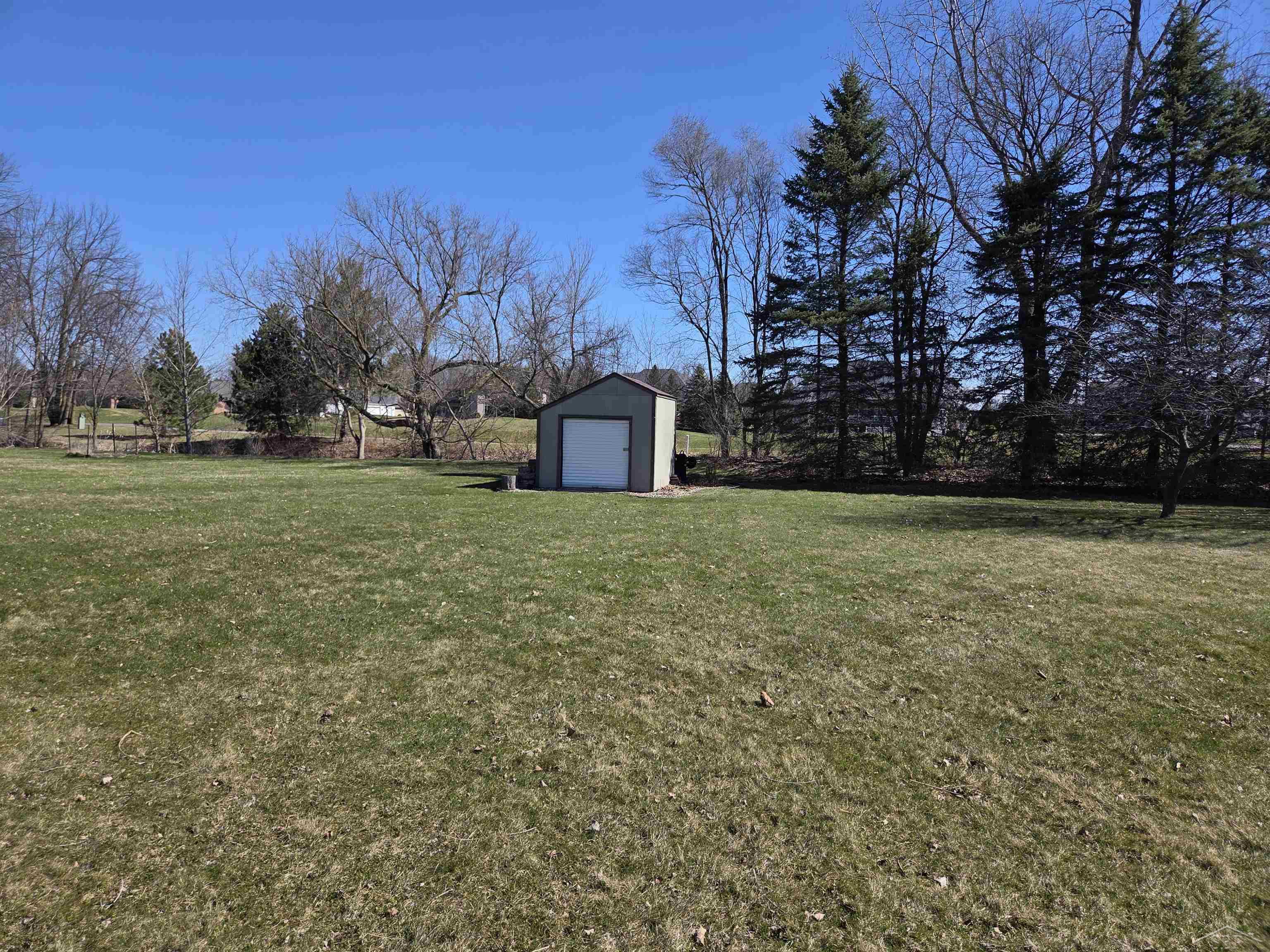 4686 North Thomas Road Freeland, MI 48623 - Photo 19 of 21 50203819-0e3f97fe-4a47-4854-951e-093478f292cd.JPG