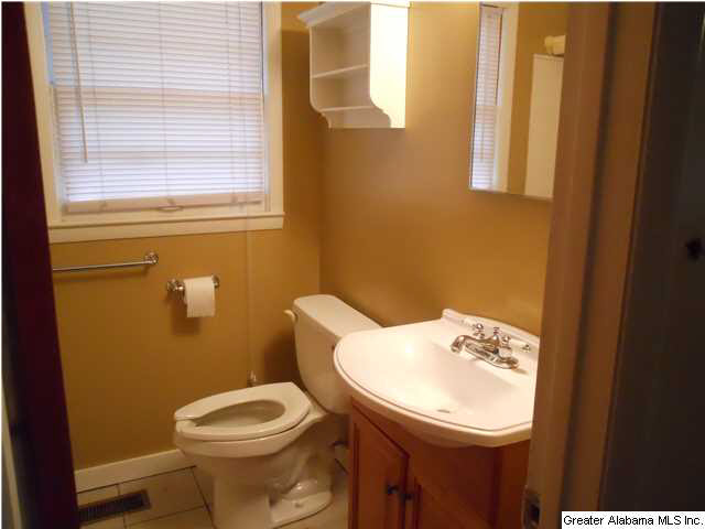109 Marble Valley Road Sylacauga, AL 35151 - Photo 11 of 27