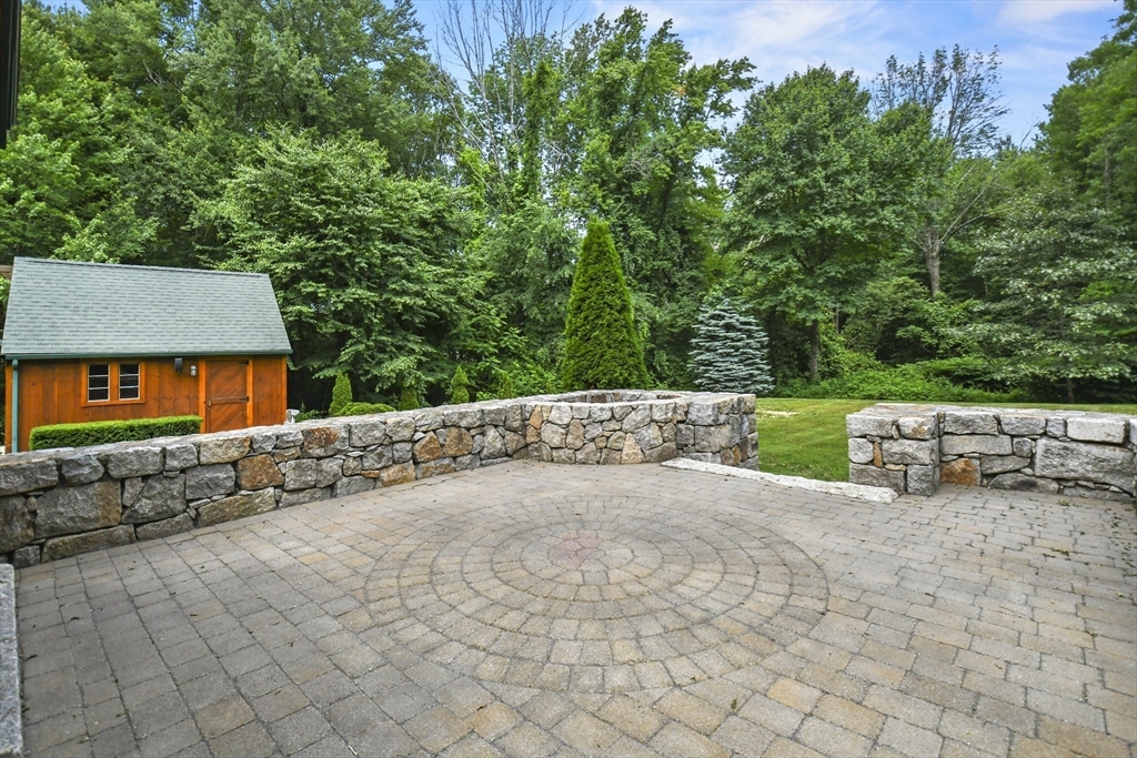 389 Kelly Road Northbridge, MA 01534 - Photo 7 of 40 a view of backyard of a house