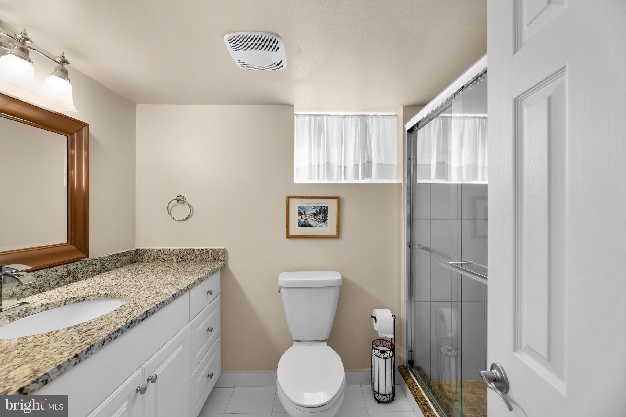 9889 Postwick Road Ellicott City, MD 21042 - Photo 27 of 32 Bathroom