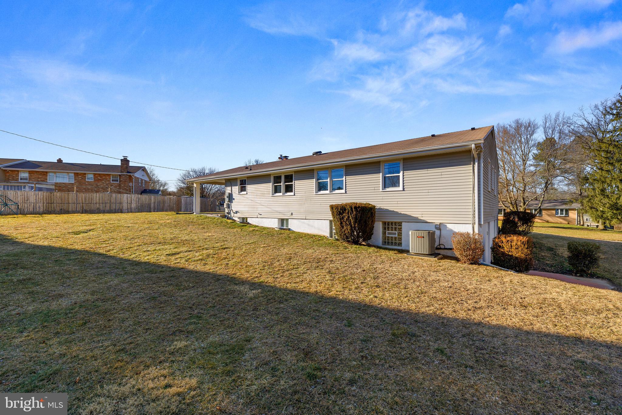 9889 Postwick Road Ellicott City, MD 21042 - Photo 29 of 32 Exterior and Yard