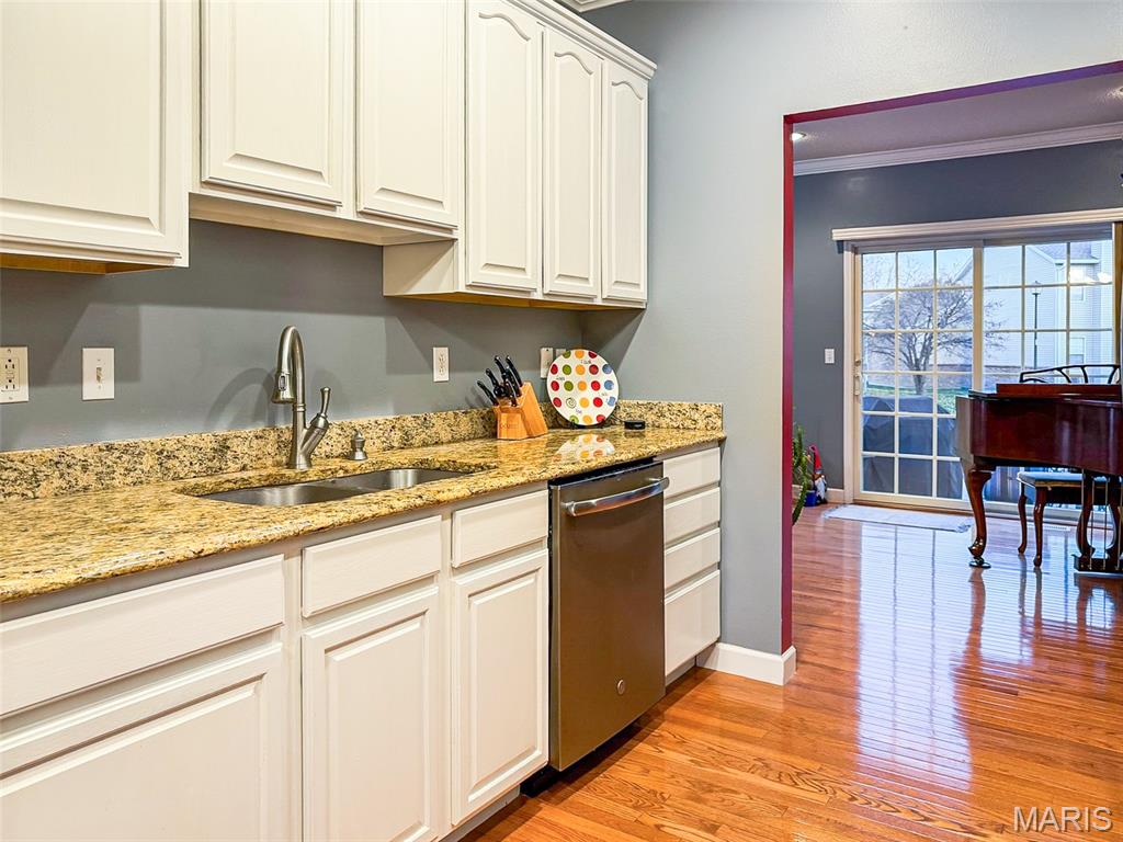 747 Michael Street O'Fallon, IL 62269 - Photo 8 of 28