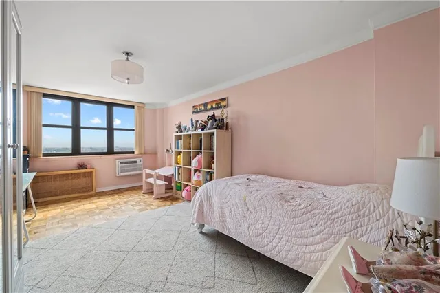 $440,000 | 1360 Ocean Parkway, Unit 12H | Ocean Parkway