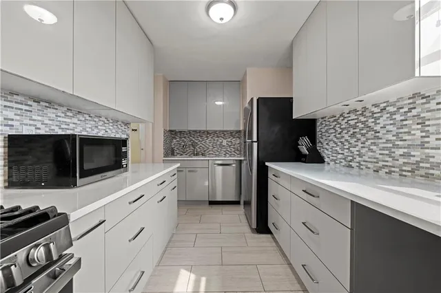 $440,000 | 1360 Ocean Parkway, Unit 12H | Ocean Parkway