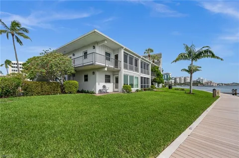 $999,000 | 3400 Gulf Shore Boulevard North, Unit K2, Naples, FL 34103