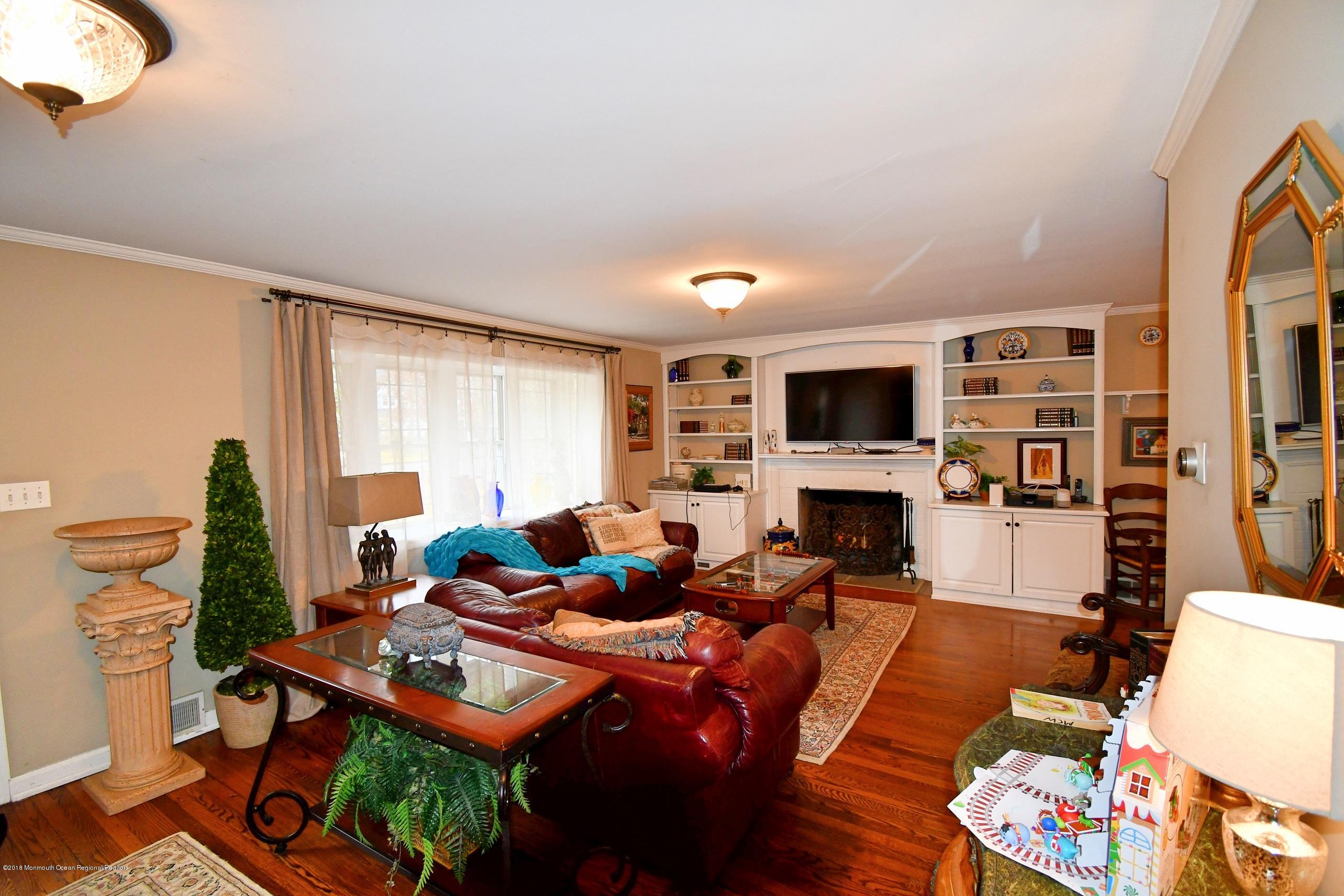 649 Oceanview Road Brielle, NJ 08730 - Photo 8 of 8 LR1