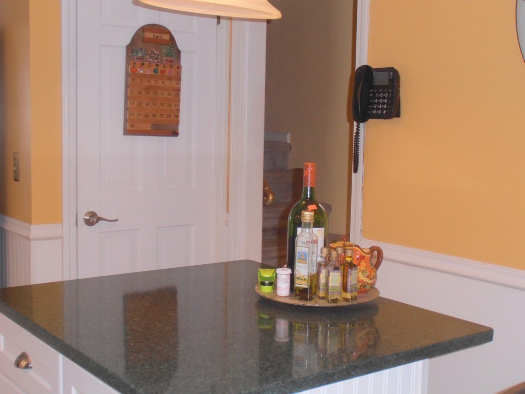 515 Forest Hills Road Springfield, MA 01128 - Photo 13 of 30