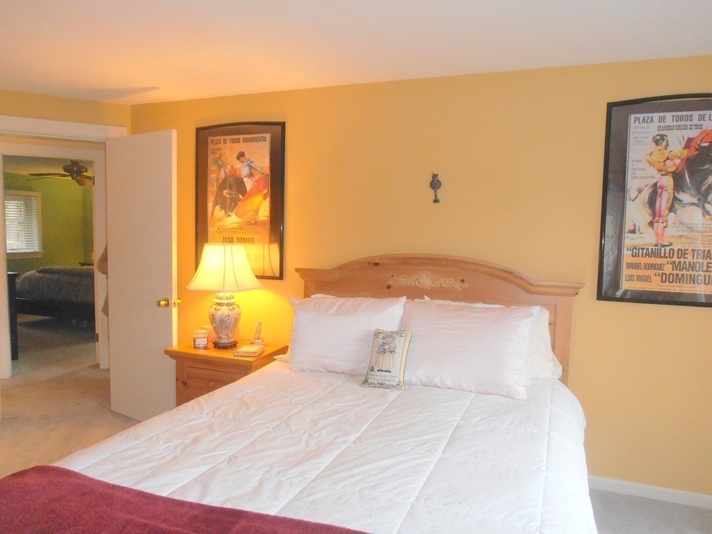 515 Forest Hills Road Springfield, MA 01128 - Photo 18 of 30