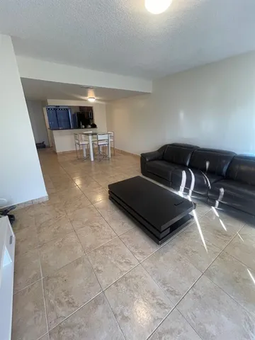 $2,850 | 3910 Northwest 90th Avenue, Fort Lauderdale, FL 33351