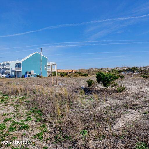 1404 New River Inlet Road North Topsail Beach, NC 28460 - Photo 1 of 18 3c0yeao5