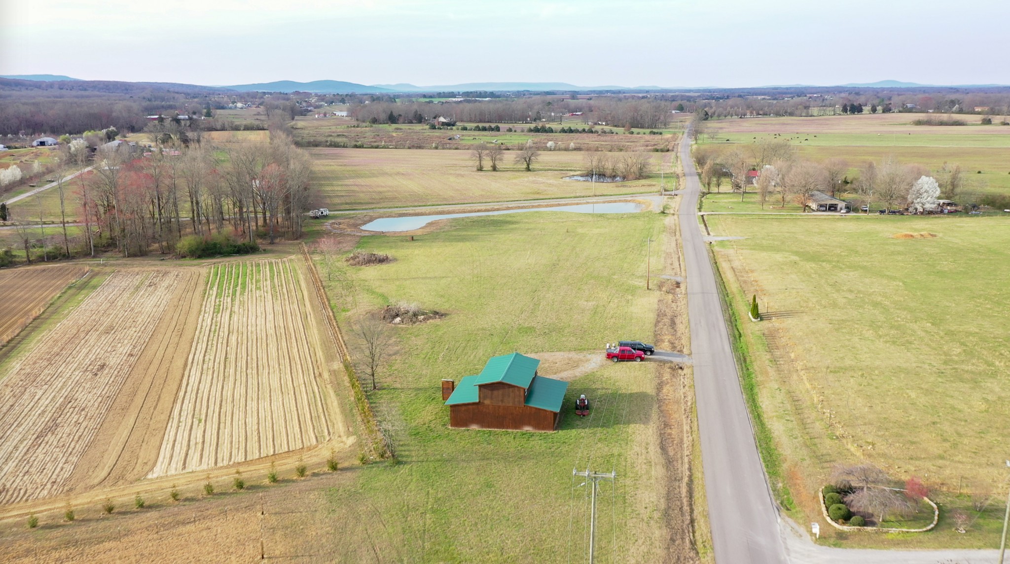 107 Echols Road Elora, TN 37328 - Photo 2 of 50 a view of a swimming pool and an ocean view