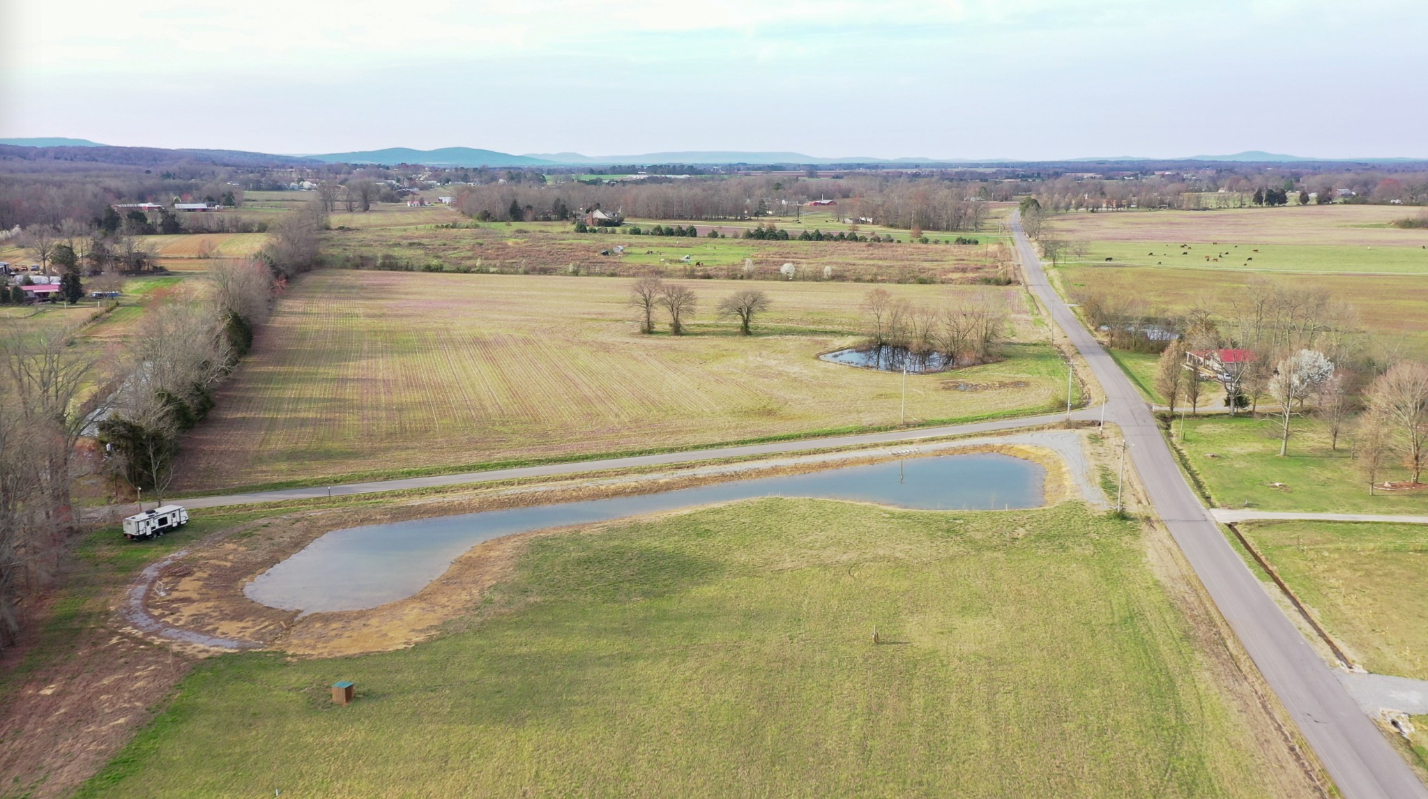 107 Echols Road Elora, TN 37328 - Photo 3 of 50 a view of a swimming pool and an ocean view
