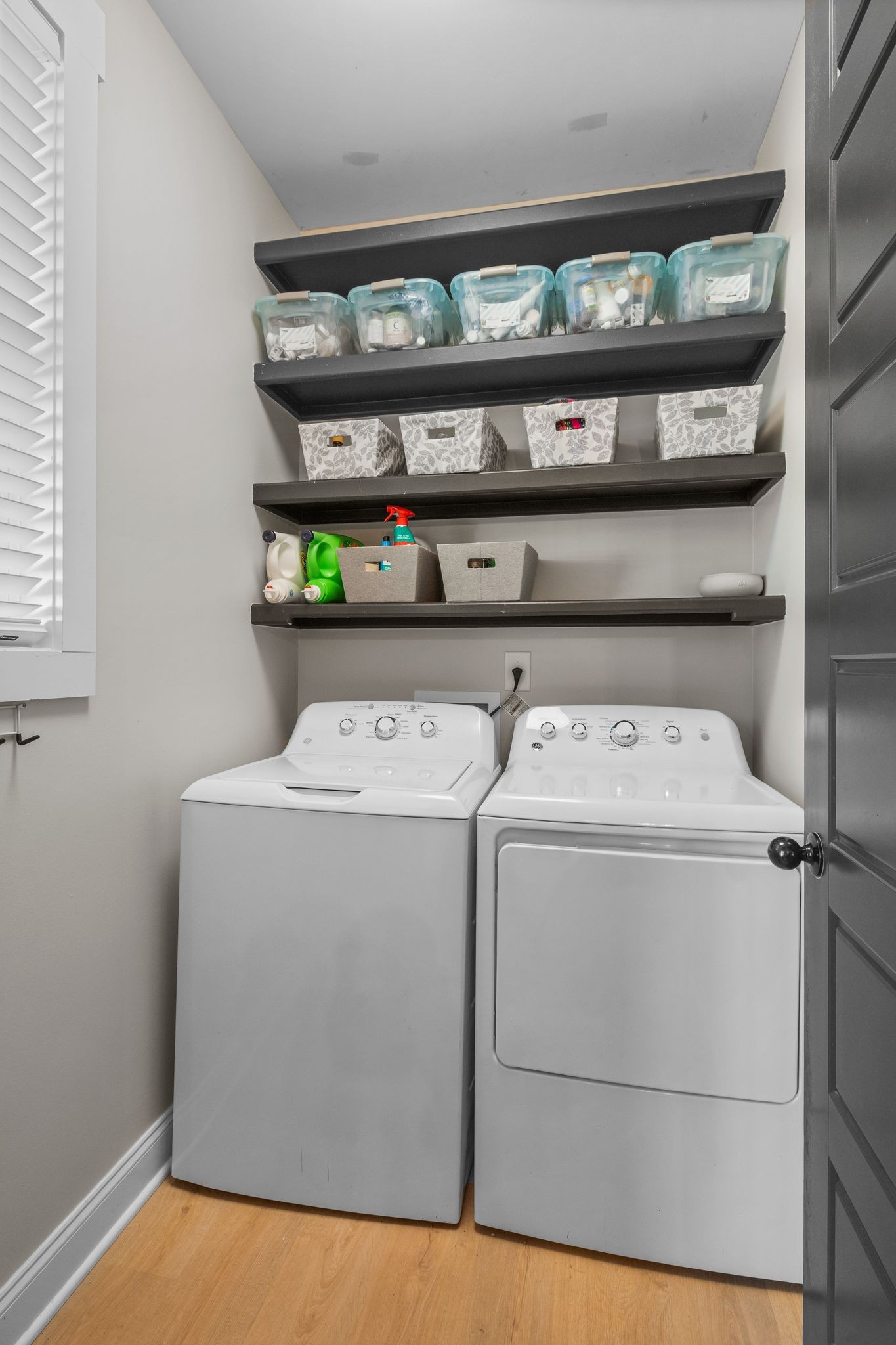 1677 Mc Bride Road Lewisburg, TN 37091 - Photo 14 of 35 a utility room with washer and dryer
