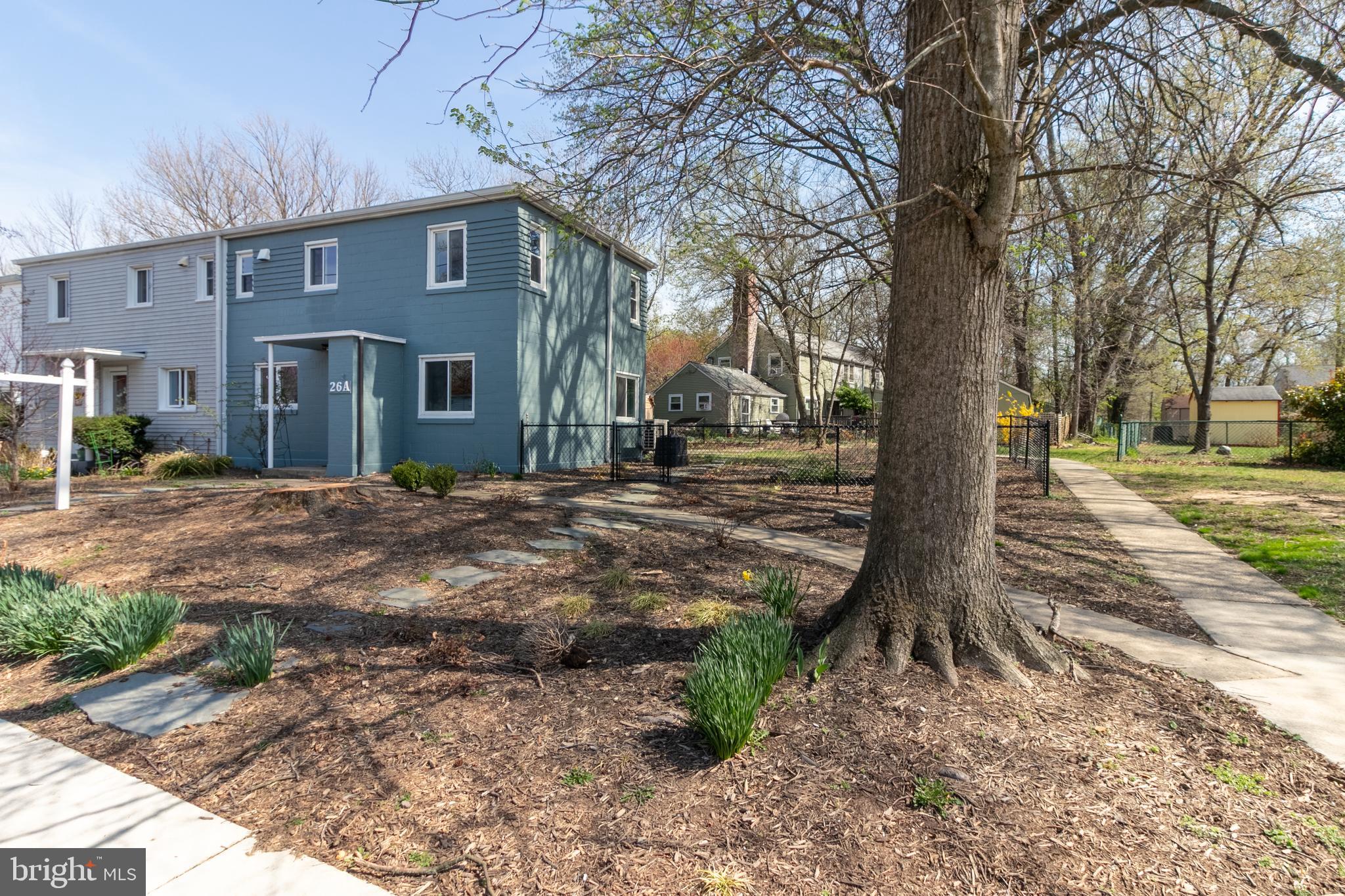 26 Ridge Road Greenbelt, MD 20770 - Photo 2 of 22