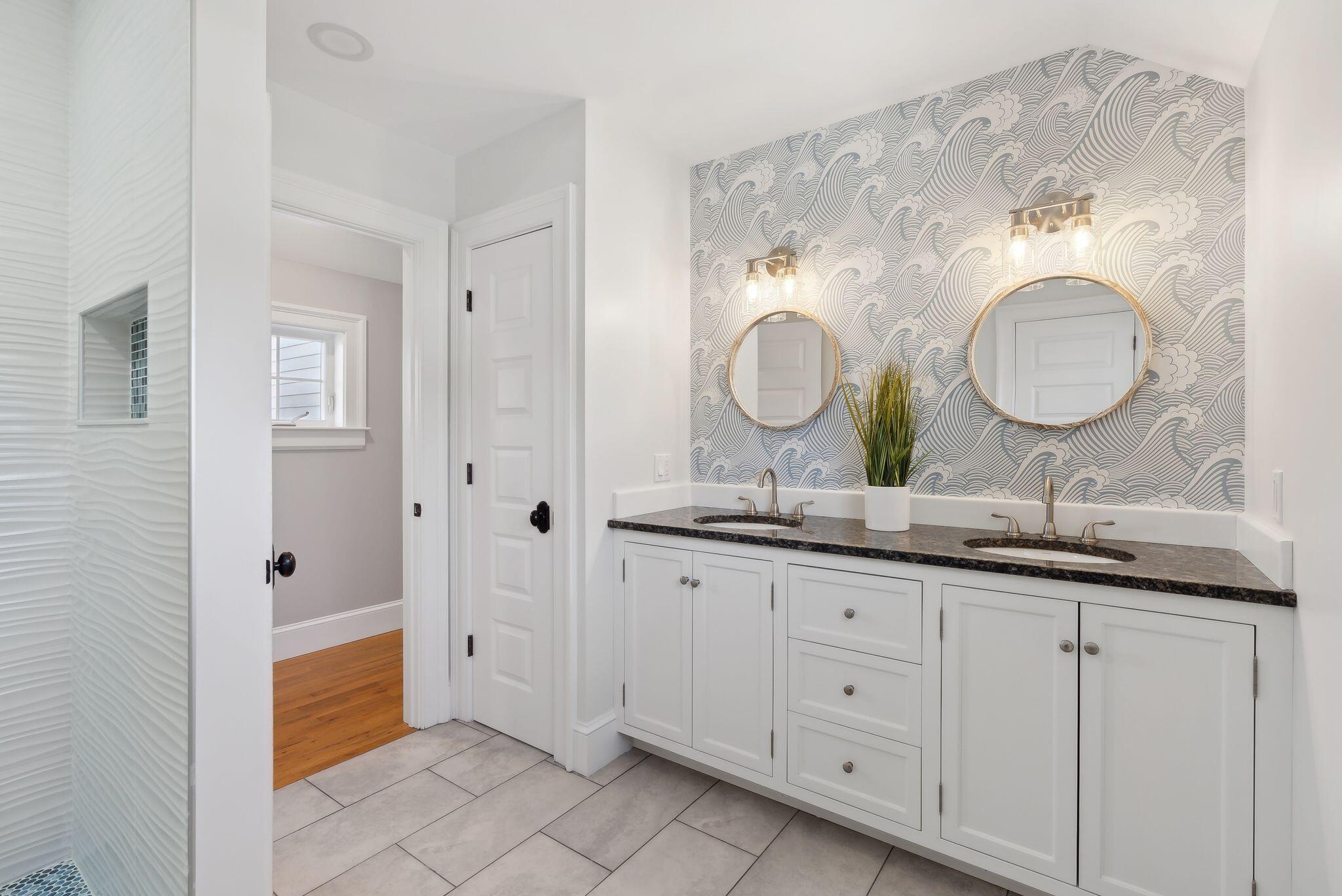 11 Cheverus Road Cape Elizabeth, ME 04107 - Photo 31 of 47 2nd Floor Hall Full Bath